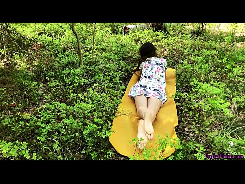 ❤️ Un străin de pe Tinder îmi masturbează păsărica și o fute cu pasiune în pădure ❤ at us ro.np64.ru ❌❤